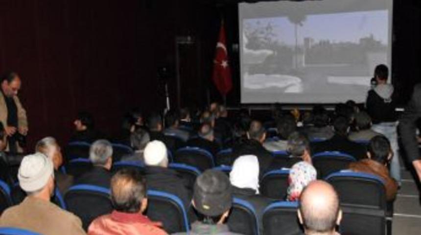 Sarıveliler&rsquo;de konferans ve sinema salonu a&ccedil;ıldı