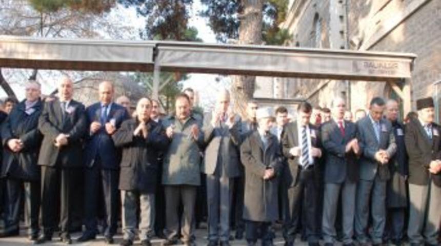 Eski Turizm Bakanı Kırımlı Balıkesir'de toprağa verildi