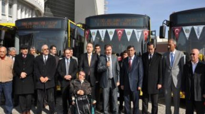 Malatya Belediyesi, yeni yolcu otob&uuml;slerini hizmete sundu