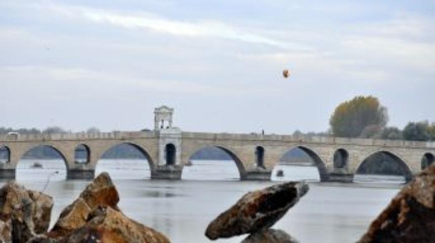 Trakya’nın asırlık köprüleri aydınlığa kavuşacak