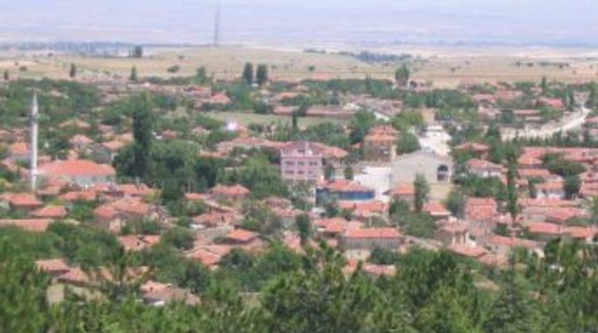 Belediye ka&ccedil;ak elektrik kullandı, vatandaş susuz kaldı