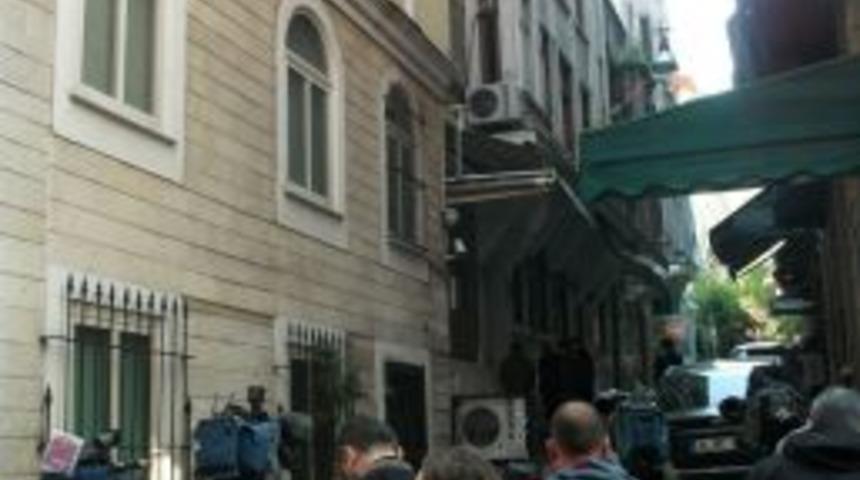 KCK operasyonu kapsamında &Ouml;zg&uuml;r G&uuml;ndem b&uuml;rosunda da arama yapılıyor