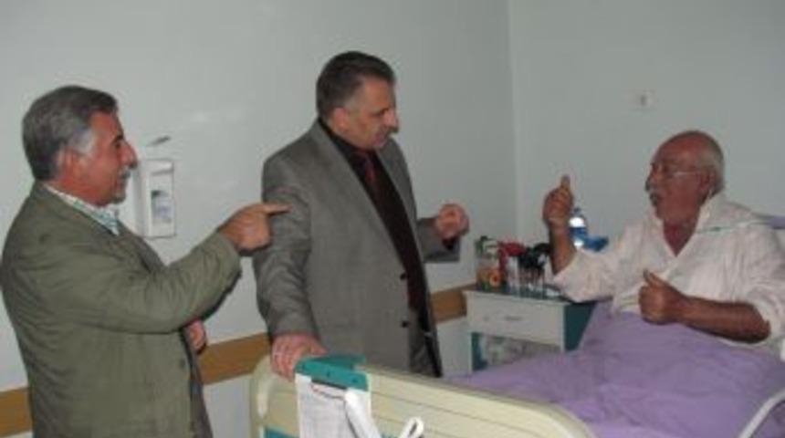 M&uuml;ft&uuml; Uzun hastalara sabrı ve tefekk&uuml;r&uuml; tavsiye etti