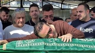Atilla Taş kızını son yolculuğuna uğurladı! Ayakta duramadı, tabuta sarılıp ağladı