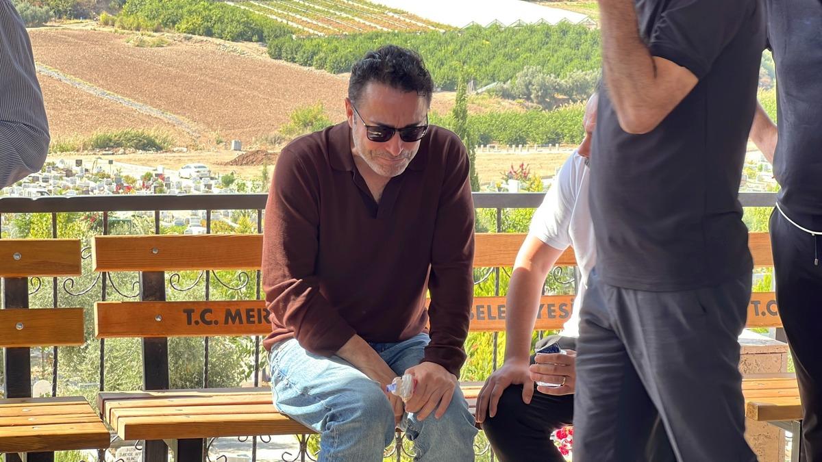 Atilla Taş kızını son yolculuğuna uğurladı! Ayakta duramadı, tabuta sarılıp ağladı 4