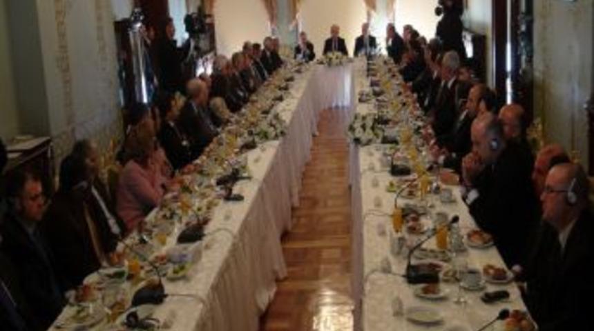 Topbaş: Deprem riski, İstanbul&rsquo;un yenilenmesi i&ccedil;in fırsat