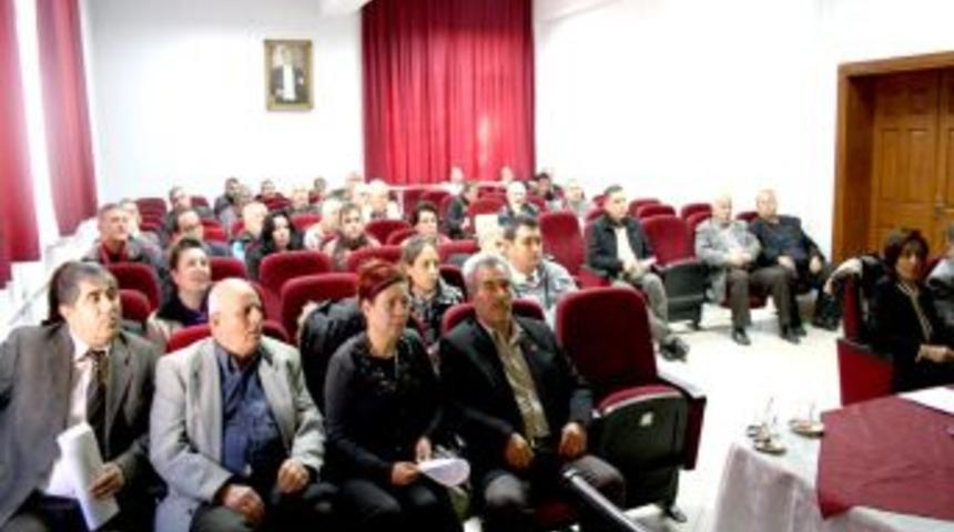 Edremit’te muhtarlara bilgilendirme semineri düzenlendi