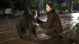 Şili’de onlarca araç sel sularına kapıldı: 6 yaralı
