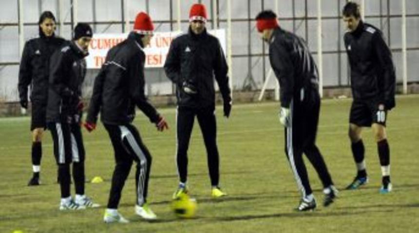 &Ccedil;alımbay: Galatasaray&rsquo;dan korkmuyoruz