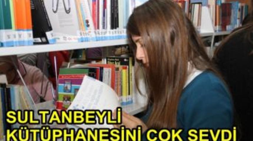 Sultanbeyli k&uuml;t&uuml;phanesini sevdi