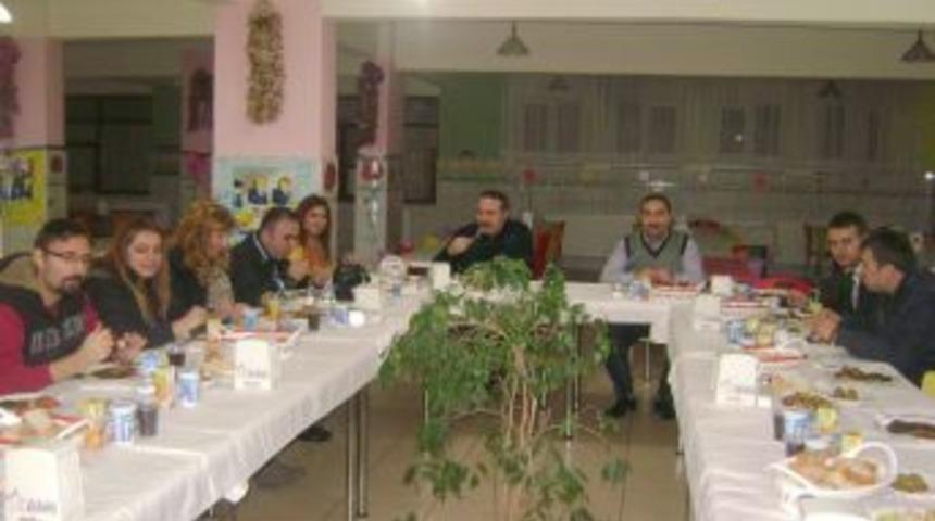 Ankara &Ouml;zel Eğitim Okulları Derneği'nden Merzifon Ahi Koleji'ne &ouml;d&uuml;l