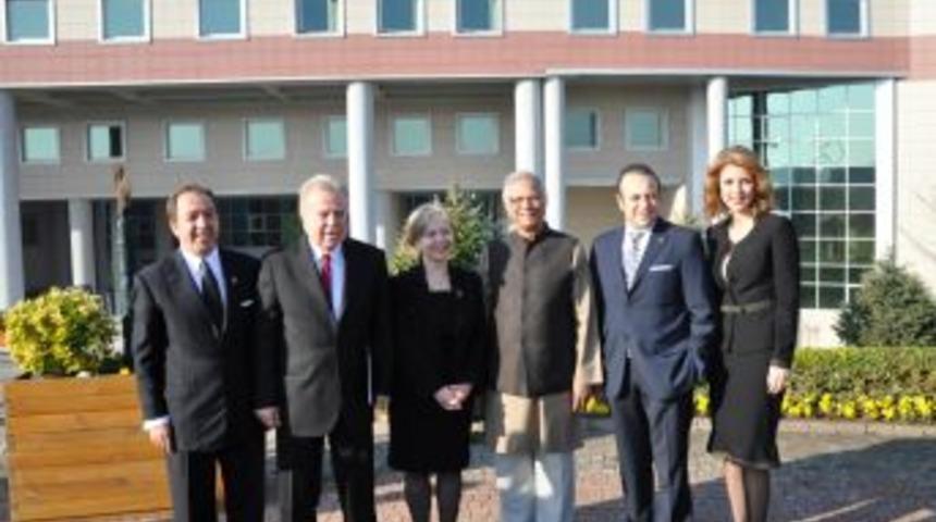 Nobel &ouml;d&uuml;ll&uuml; Muhammed Yunus adına girişimcilik merkezi kuruldu