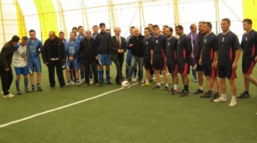 T&Uuml;TEV, &lsquo;kadına şiddete hayır&rsquo; temalı futbol turnuvası d&uuml;zenledi