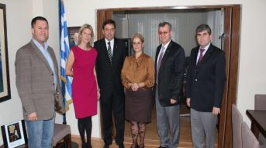 Yunanistan T&uuml;rk vatandaşlarına vize kolaylığı sağlayacak