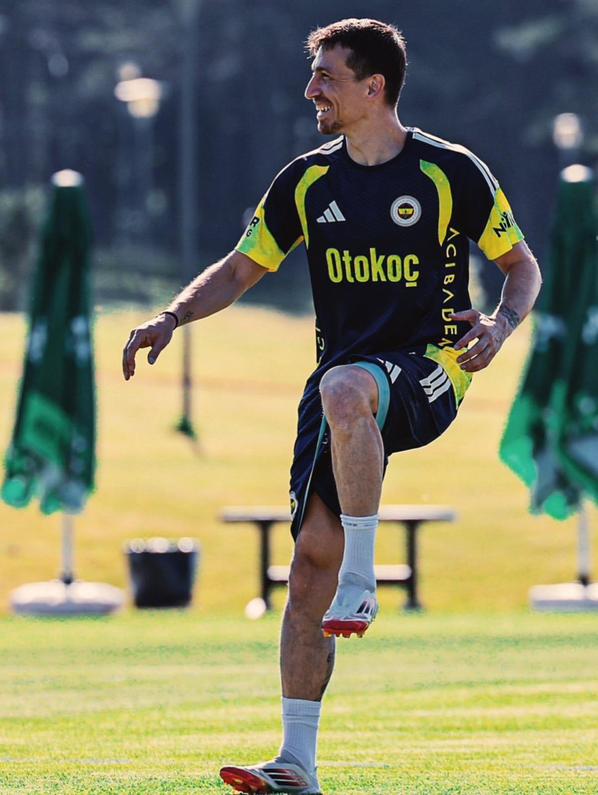 Çaykur Rizespor maçı öncesi Fenerbahçe den Asensio ve Mert Hakan kararı 1