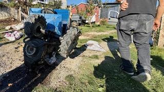 Düzce’de tarım aracı devrildi! 1 ölü, 1 ağır yaralı