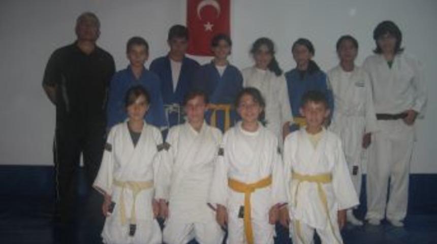Niğde Judo Takımı Ankara'dan 8 madalya ile d&ouml;nd&uuml;