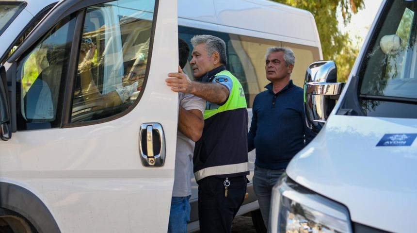 Kuşadası&rsquo;nda okul servisleri denetlendi