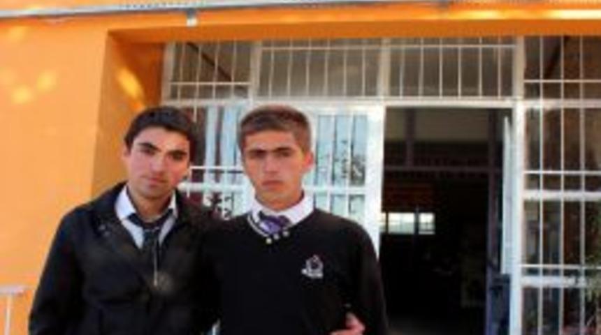 Bergama Kozak Lisesi Vanlı &ouml;ğrencilere kucak a&ccedil;tı