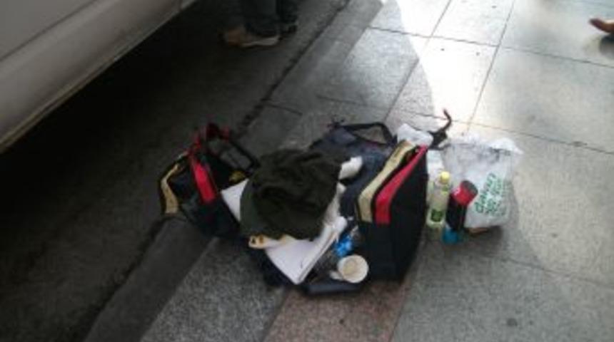 Taksim&rsquo;de ş&uuml;pheli &ccedil;anta alarmı