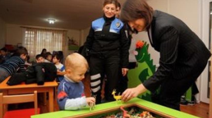 Depremzede &Ouml;m&uuml;r yeni yuvasında