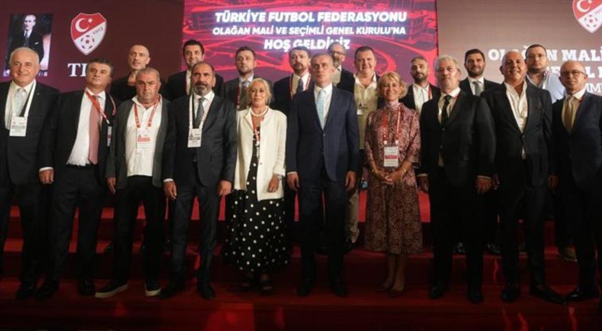 TFF, Vincenzo Montella ile devam etmeme kararı alındığını açıkladı! 4