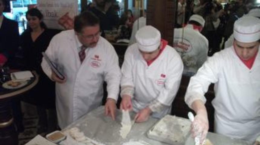 &Ccedil;&ouml;lyak hastaları artık baklava yiyebilecek