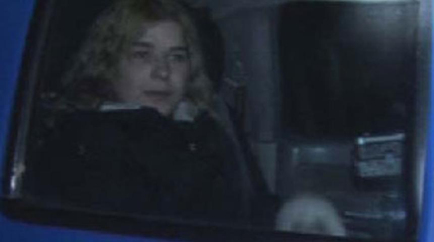 Ormanda kaybolan kadını komandolar buldu