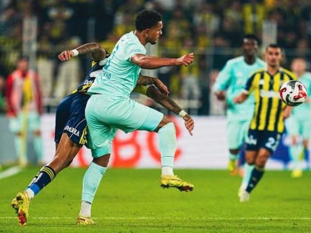 S&uuml;per Lig'den ayrıldı, Rusya'ya d&ouml;nd&uuml;! İsyan etti: "Yemekler k&ouml;t&uuml;..."