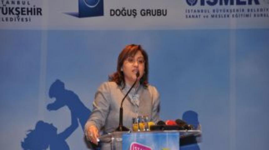 Bakan Şahin: Kadının birey olarak g&uuml;&ccedil;lenmesi en b&uuml;y&uuml;k hedefimiz