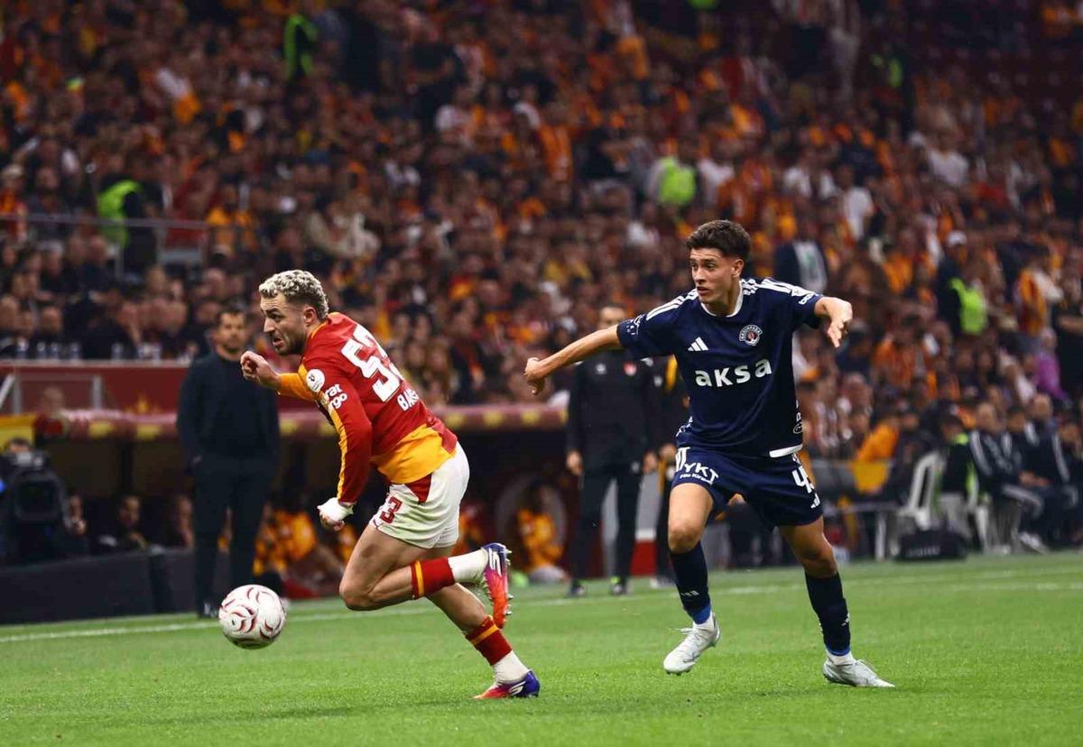 Emre Belözoğlu Galatasaray maçının son saniyelerinde çılgına döndü! 1