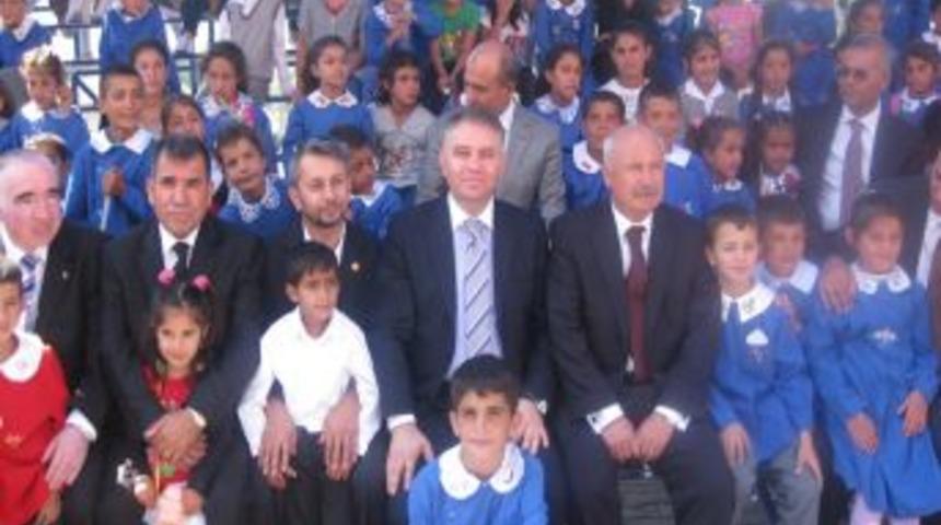 AK Parti İl Başkanı Alparslan: Geleceğin T&uuml;rkiye&rsquo;sini &ouml;ğretmenler inşa edecek