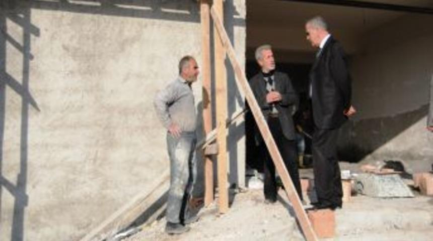 Milli Eğitim Müdürü: Adınızı, mezar taşından önce okul tabelasına yazdırın