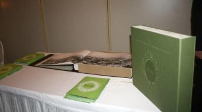 'Sultan Abd&uuml;lhamit&rsquo;in Arşivinden Fotoğraflarla Bursa' kitaplaştı