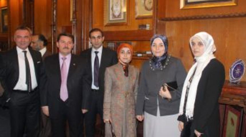 Manchester&rsquo;de Bursa r&uuml;zgarı