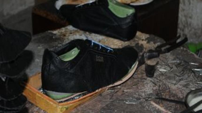 Taklit ayakkabı operasyonu polis kamerasında