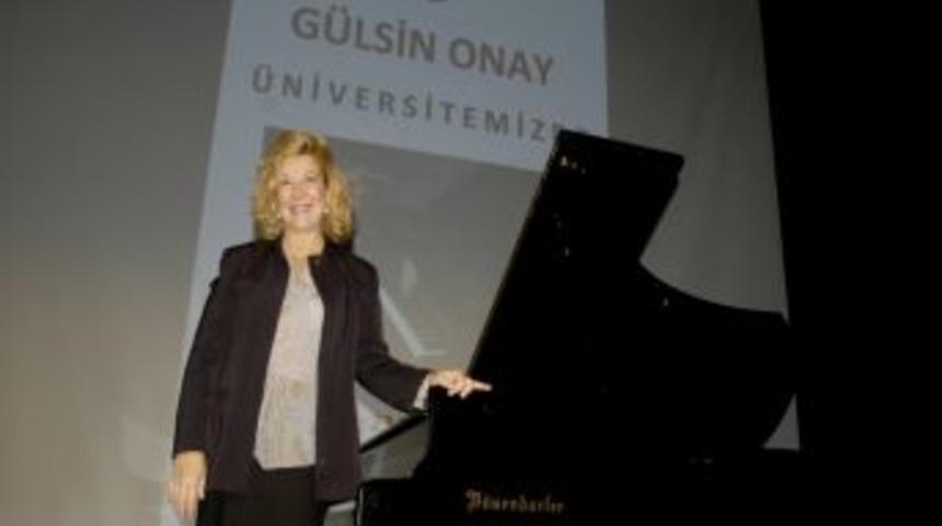 G&uuml;lsin Onay&rsquo;dan sanata ilgi duyan gen&ccedil;lere tavsiyeler