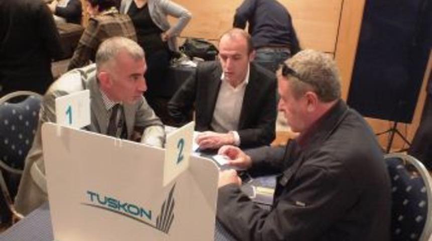 Aksaraylı iş adamları Arnavutluk&rsquo;ta krallık sarayında ağırlandı