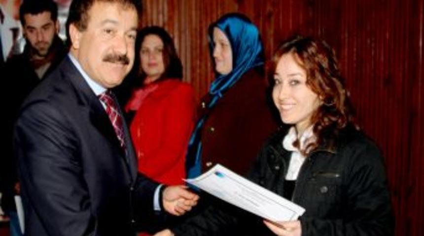 Ünye'de, başarılı gençlere Girişimcilik Sertifikası verildi