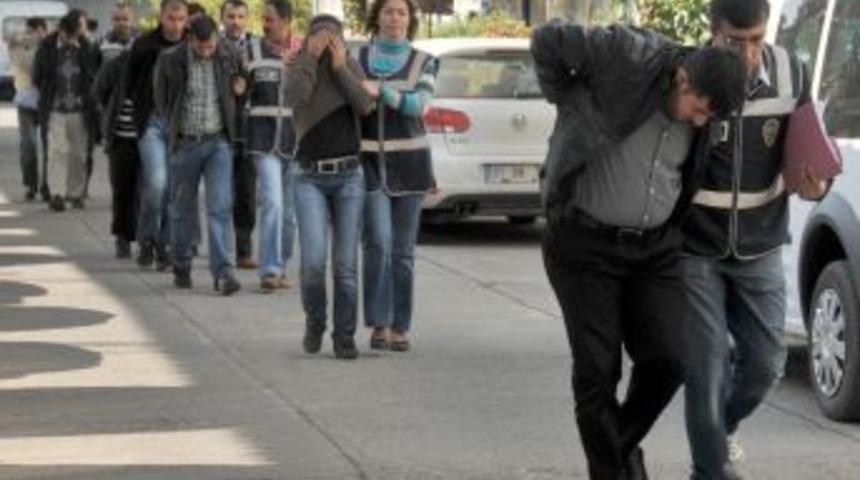 Tecav&uuml;ze uğrayıp fuhşa s&uuml;r&uuml;klenen k&uuml;&ccedil;&uuml;k kızı polis kurtardı