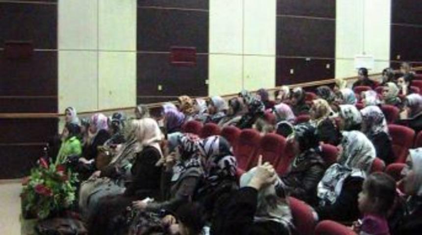 İnci-Der'den 'Aile İ&ccedil;i İletişim ve Problemlerin &Ccedil;&ouml;z&uuml;m&uuml;' semineri