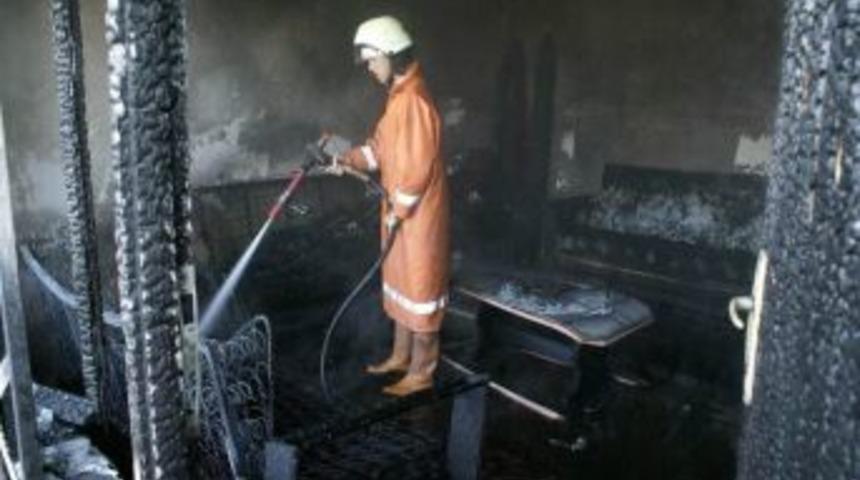 Aksaray İtfaiyesi 1490 yangına m&uuml;dahale etti