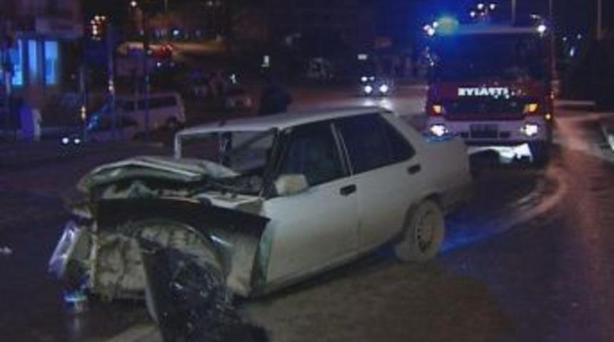 Ankara'da kaza: 1&rsquo;i ağır 3 yaralı