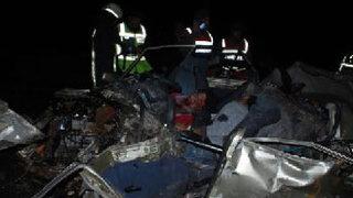 TIR dehşet saçtı: 2 ölü