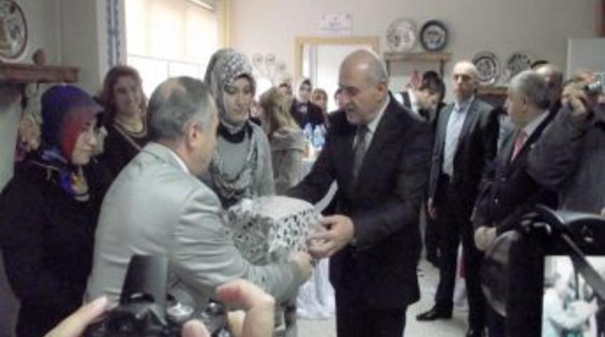 Toprakla sanatı buluşturacak 18 kursiyer sertifikalarını aldı