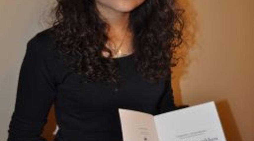 &Ouml;ğretmenin projesi &ccedil;ocuklara kitap sevgisini aşıladı