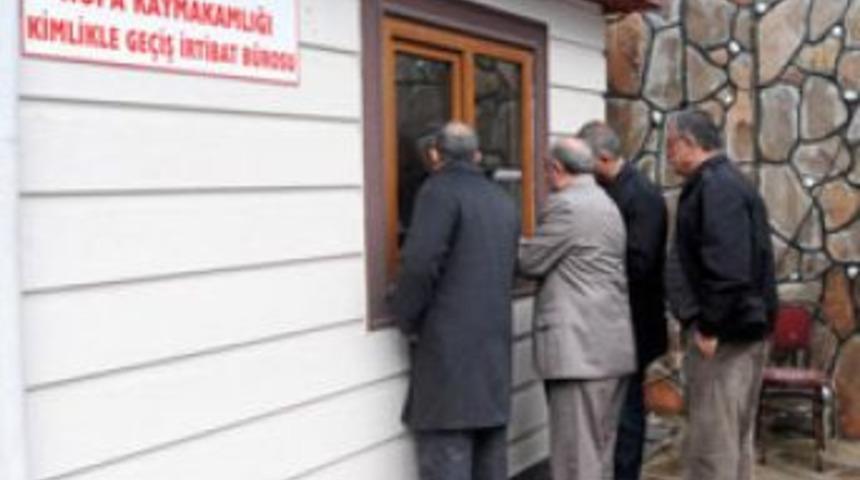 Bir haftada 8 bin 500 kişi kimlikle G&uuml;rcistan'a ge&ccedil;ti