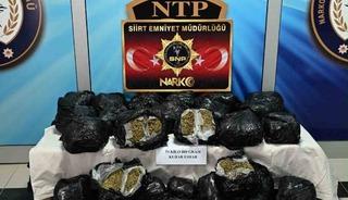 Siirt&rsquo;te uyuşturucu operasyonu: 51 kilo 800 gram esrar ele ge&ccedil;irildi