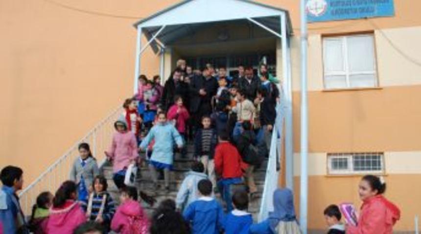 Bitlis Belediyesi&rsquo;nden okullara eğitim desteği