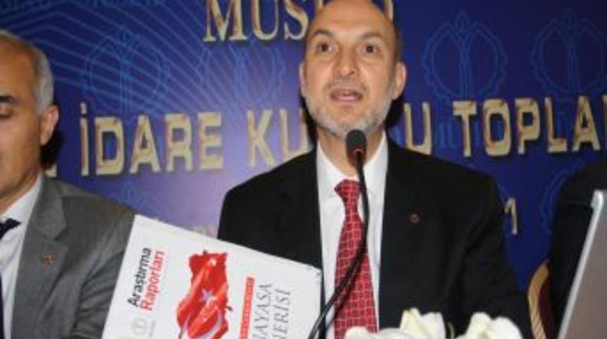 M&Uuml;SİAD Başkanı Vardan: Avrupa'daki ekonomik krizden b&uuml;y&uuml;k &ouml;l&ccedil;&uuml;de etkilenmeyiz